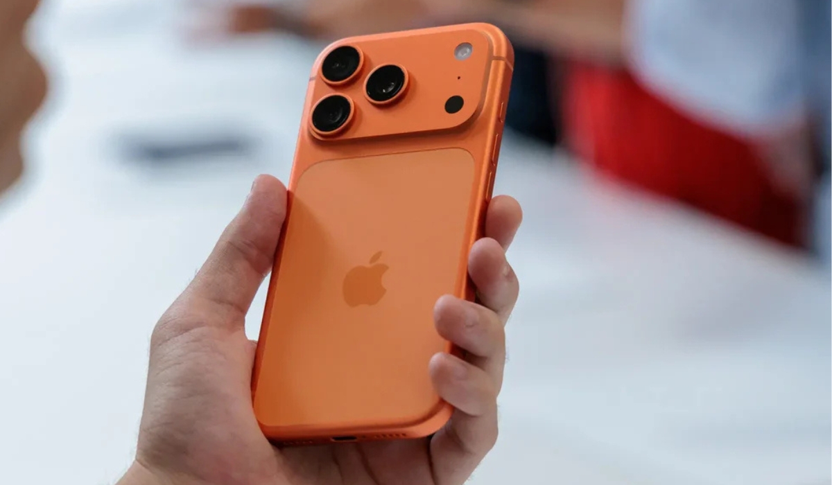 Apple Issues Emergency Update to Fix Charging Malfunction on iPhone 17 Series and iPhone Air